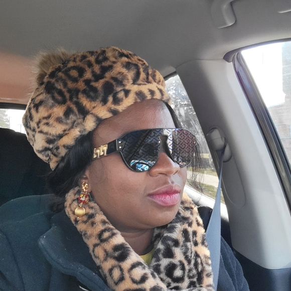 SHARE SHOW TODAY - Picture 5 of 6